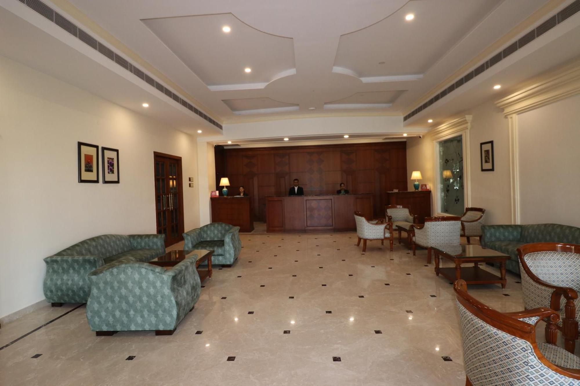Royale De' Casa Resort Kāziranga Exteriör bild