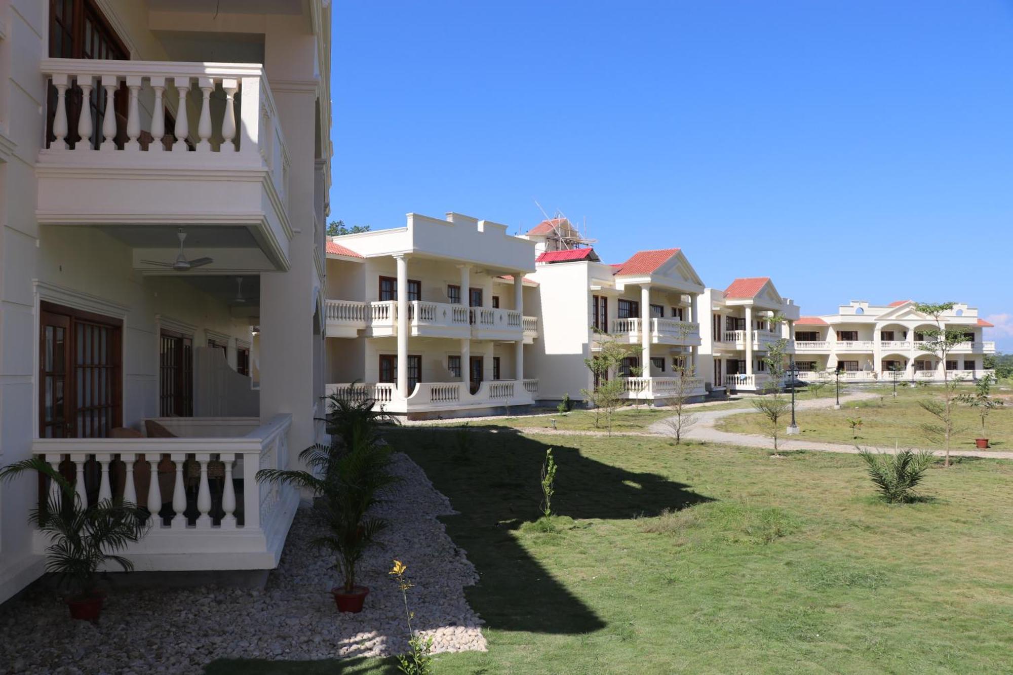 Royale De' Casa Resort Kāziranga Exteriör bild
